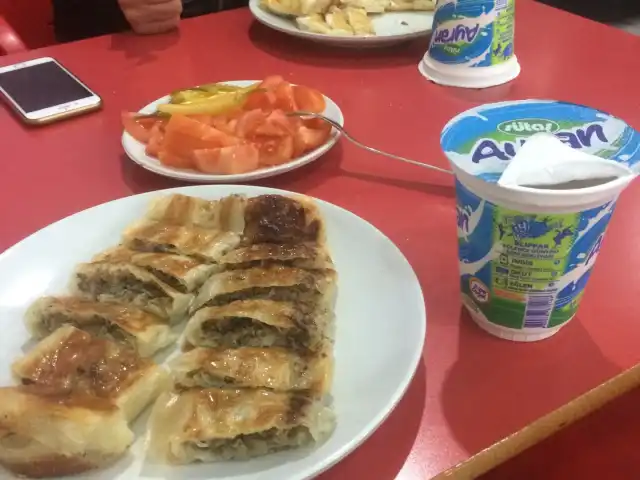 Adana Börekçilik'nin yemek ve ambiyans fotoğrafları 19