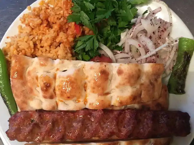 Tat Gör Cağ Kebap Erzurum Oltu'nin yemek ve ambiyans fotoğrafları 2