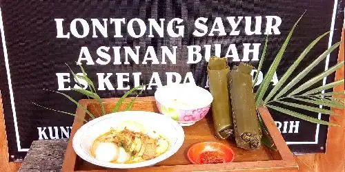 Lontong Sayur Benari