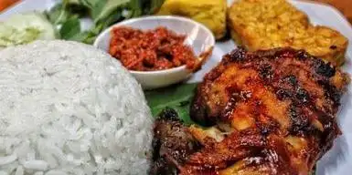 Warung Jeletot Maknyus, Babakan Madang