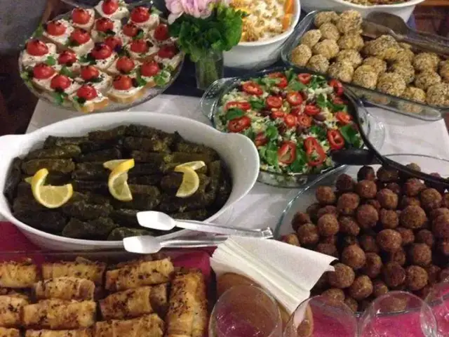 Arka Bahçe Nostimos Cafe & Restaurant'nin yemek ve ambiyans fotoğrafları 10