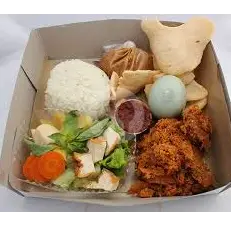 Gambar Makanan Ayam Goreng Suharti, Tanah Abang 3