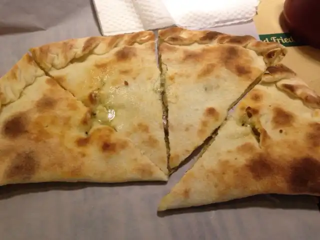 Gambar Makanan Calzone Express 3