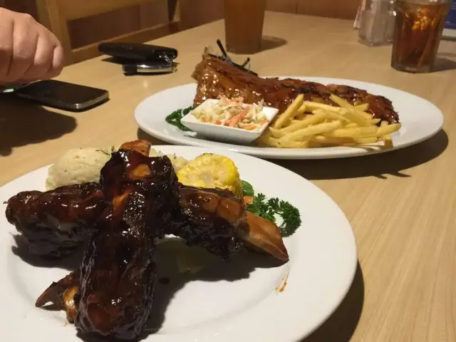 Gambar Makanan PRETORIA House of Ribs and Steaks 11