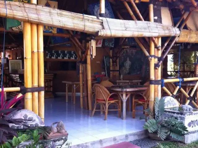 Gambar Makanan Warung Bambu Pemaron 2