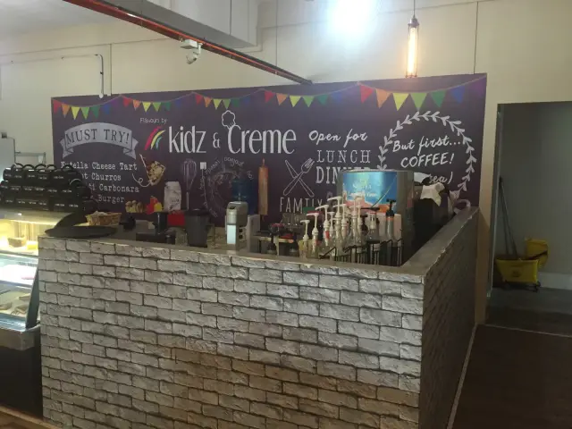 Kidz & Creme Food Photo 19