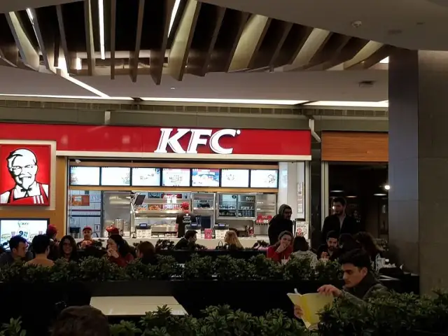 KFC'nin yemek ve ambiyans fotoğrafları 17