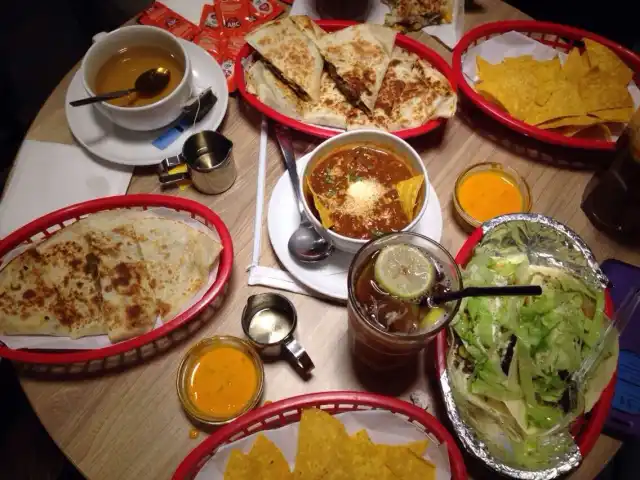 Gambar Makanan CHILECO Mexican Grill 14
