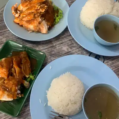 Nasi Ayam Talib (MARA Gelang Patah)