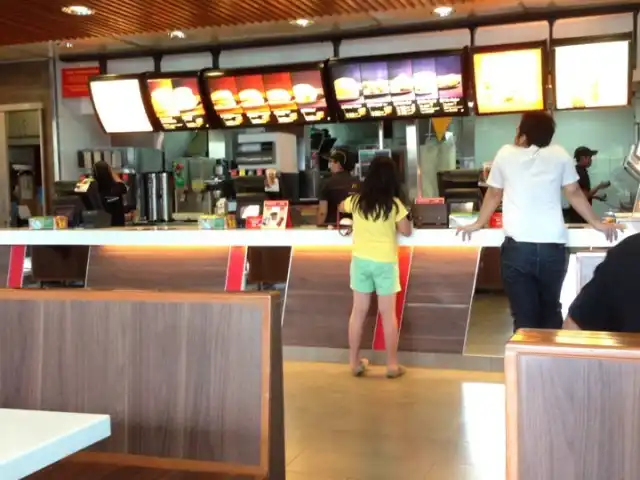 Gambar Makanan McDonald's 7