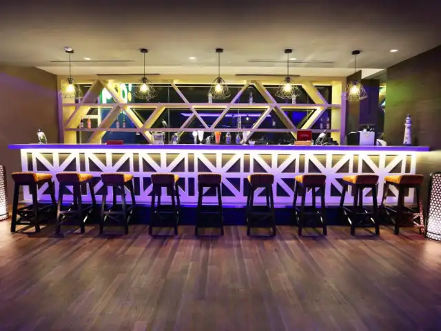 Gambar Makanan Seventeen Skyview Resto & Lounge 14