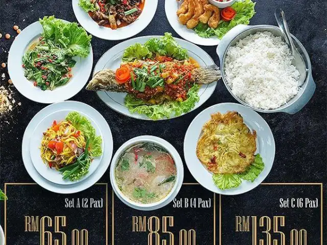 Restoran Klasik Terapung (Tomyam Klasik) Garden Restaurant Melaka. Malaysia Food Photo 1