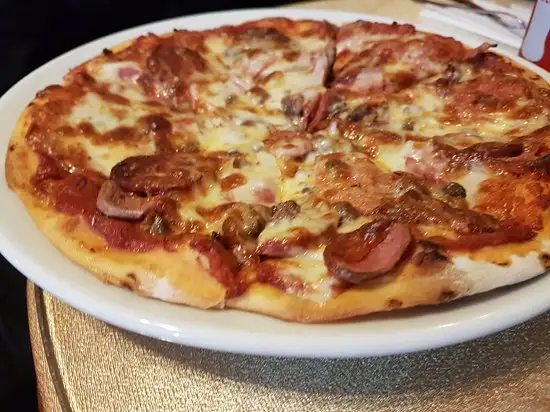 Ozi Pizza and Pasta'nin yemek ve ambiyans fotoğrafları 78