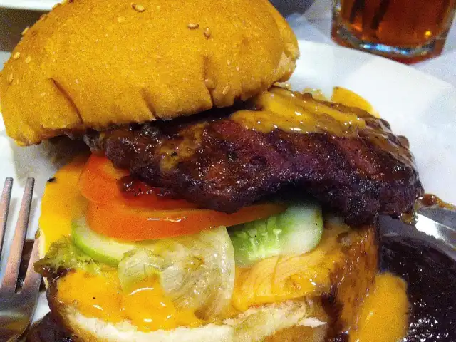 Gambar Makanan Burger & Grill 1