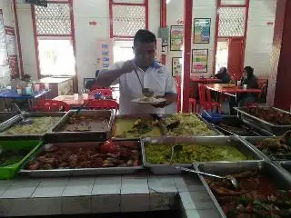 Restoran jari delima ikan bakar