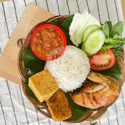 Gambar Makanan Pecel ayam & Lele Dapurku, Kost 42 A Appartement Tamansari Karet Setiabudi Sudir 1