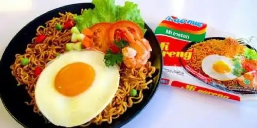 indomie pedas Huh Hah, apartemen ganidha