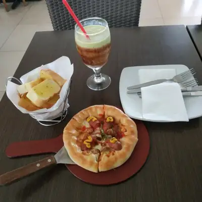 Pizza Hut - Grand Wisata