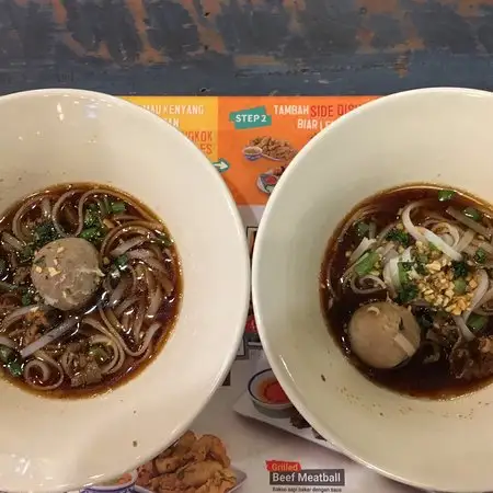 Gambar Makanan Boat Noodle 11