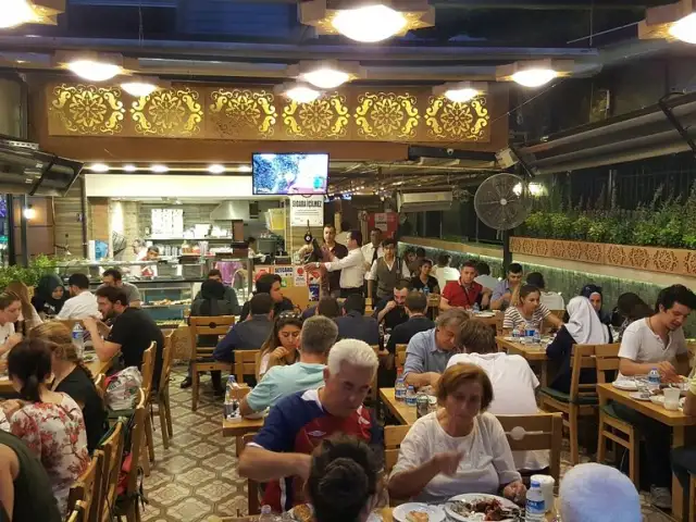 Zeferan Adana Kebapcisi'nin yemek ve ambiyans fotoğrafları 4