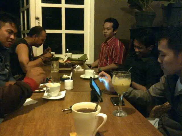 Gambar Makanan Cangkir House of Coffee & Tea 13