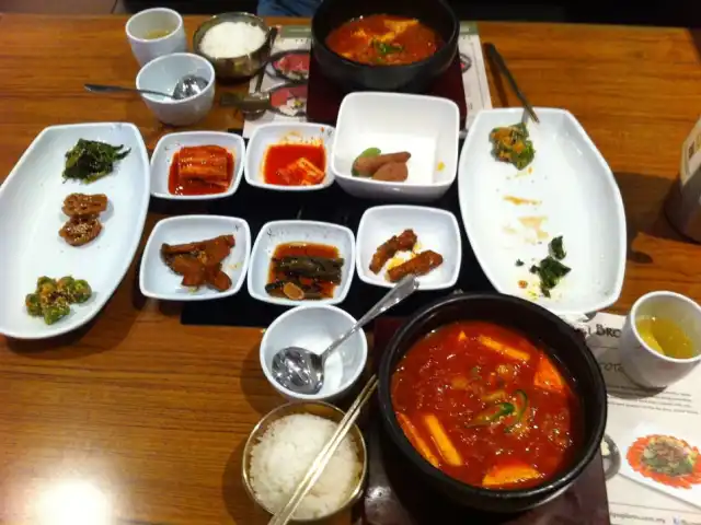 Bulgogi Brothers Korean BBQ Food Photo 2