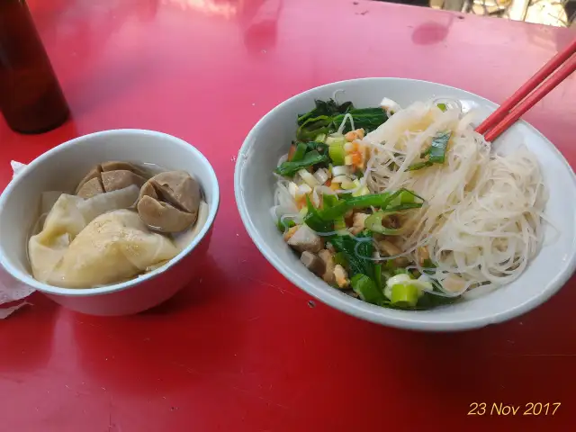 Gambar Makanan Bakmi Ayam Semarang 3