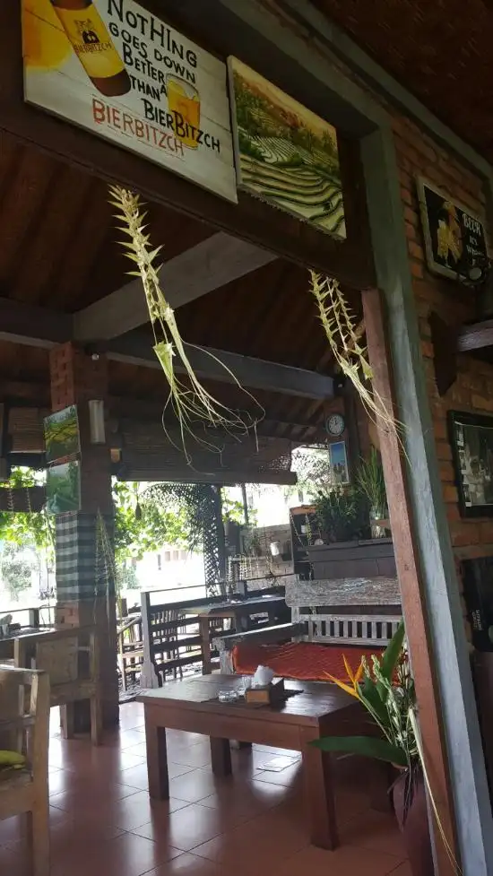 Gambar Makanan Warung Made Becik 14