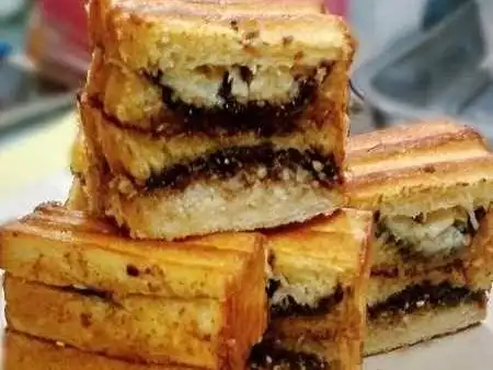 Roti Bakar Bandung A Ali, Lengkong Karya