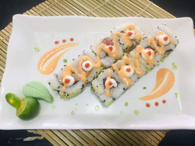 Makimoto Sushi Bar & Restaurant Food Photo 11