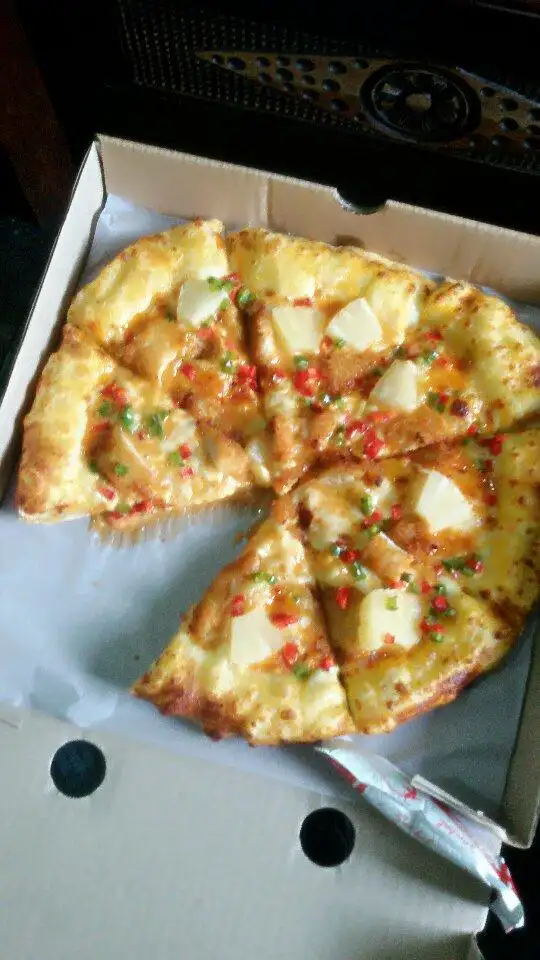 Gambar Makanan Pizza Hut Supermal Pakuwon Indah 16