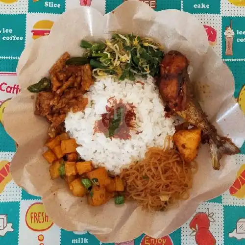 Gambar Makanan Nasi Jinggo Bu Dian, Legian 4