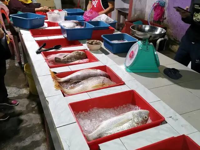 Medan Ikan Bakar Teluk Muruh Food Photo 12