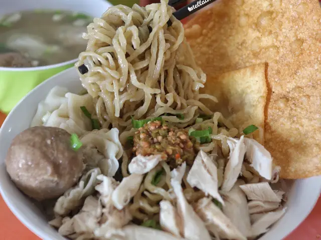 Gambar Makanan Bakmi Ayam Kampung Ationg 3