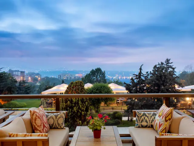 Veranda Bar & Terrace - Hilton İstanbul Bosphorus'nin yemek ve ambiyans fotoğrafları 7