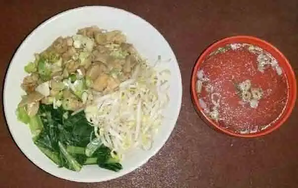 Mie Ayam Jamur 'Mie Yammi'