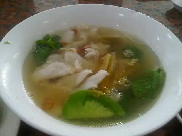 Gambar Makanan Yong Kee Istimewa Soup Seafood 9