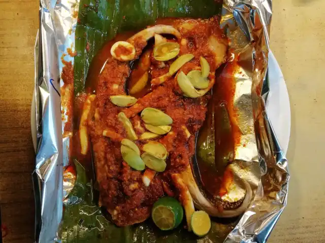 Botak Ikan Bakar, Desa Petaling Food Photo 5