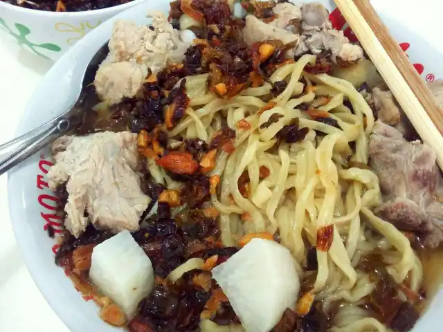 Gambar Makanan Lo Mie Soto Mie Sukabumi 4