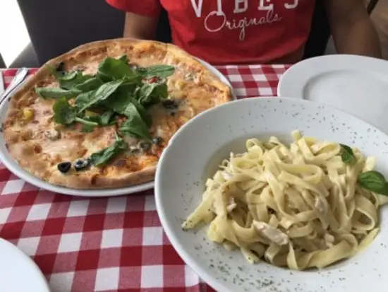 Italiano Cafe'nin yemek ve ambiyans fotoğrafları 14