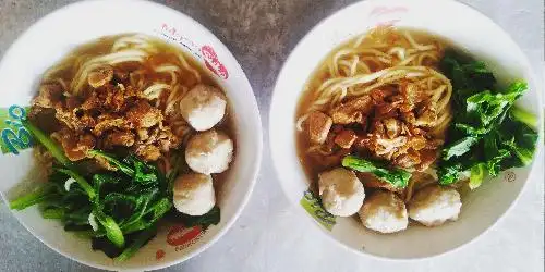 Mie Ayam  Bakso Solo, Dharmawangsa