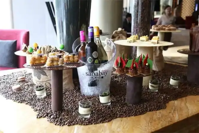 Le Chocolat Lounge - Pullman Jakarta Indonesia