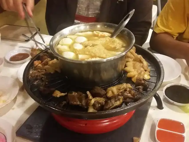 Makette Steamboat and Grill Food Photo 3