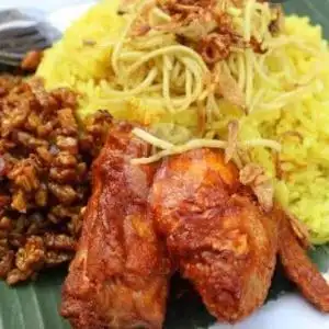 Gambar Makanan Nasi Kuning Istimewa 8