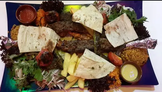 Saltanat Balık ve Kebap Evi