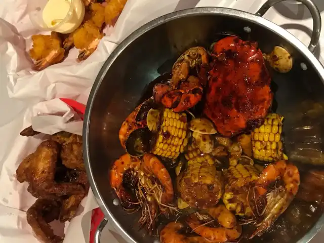 Crab & Lobster (Seafood Oyster Bar) Food Photo 3