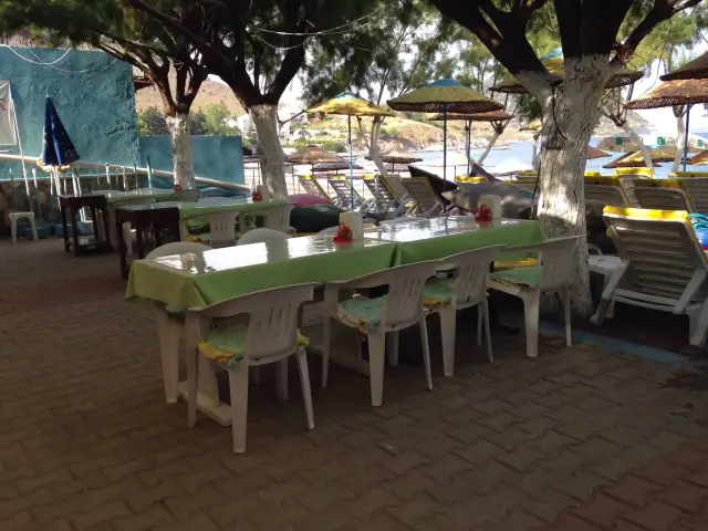 Emrah Hotel Restaurant & Beach'nin yemek ve ambiyans fotoğrafları 6