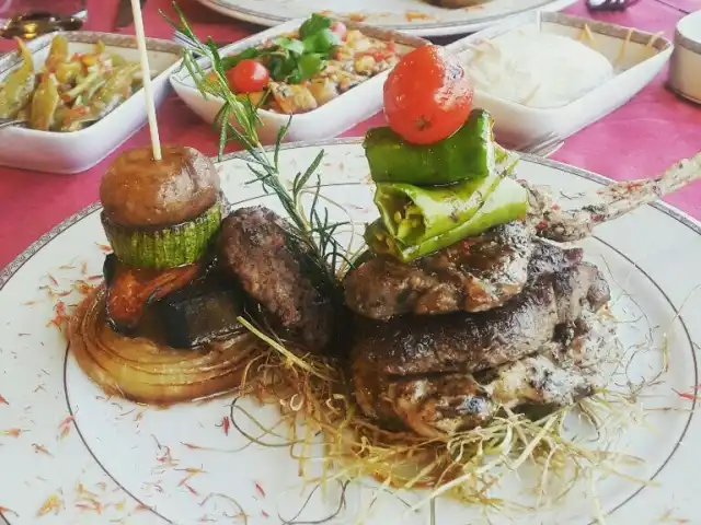 Osmanlı Restaurant'nin yemek ve ambiyans fotoğrafları 8