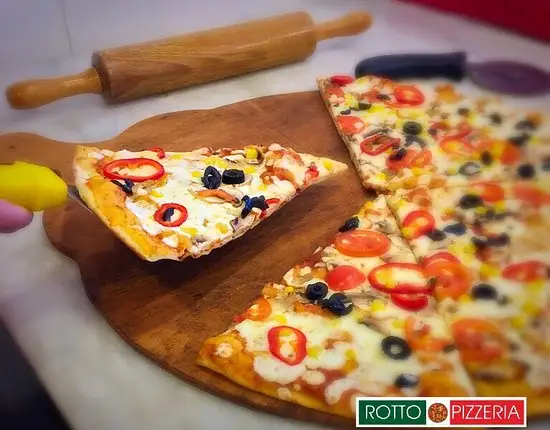 Rotto Pizzera'nin yemek ve ambiyans fotoğrafları 39