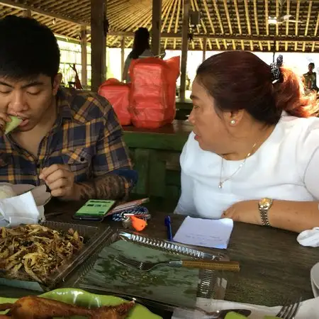 Gambar Makanan Nasi Tempong Indra - Dewi Sri 7